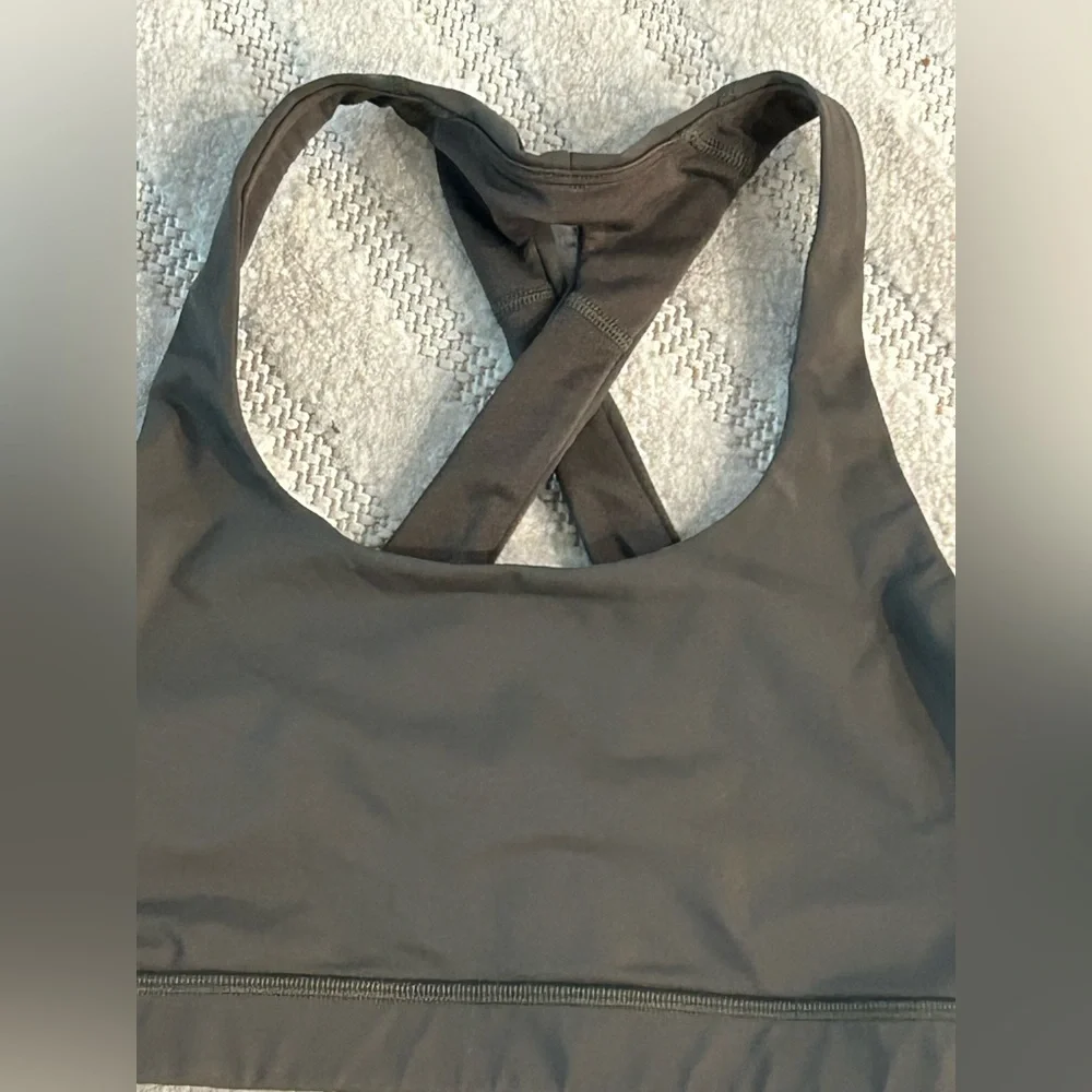 Lululemon Time To Sweat Bra in Deep Camo - Size 8